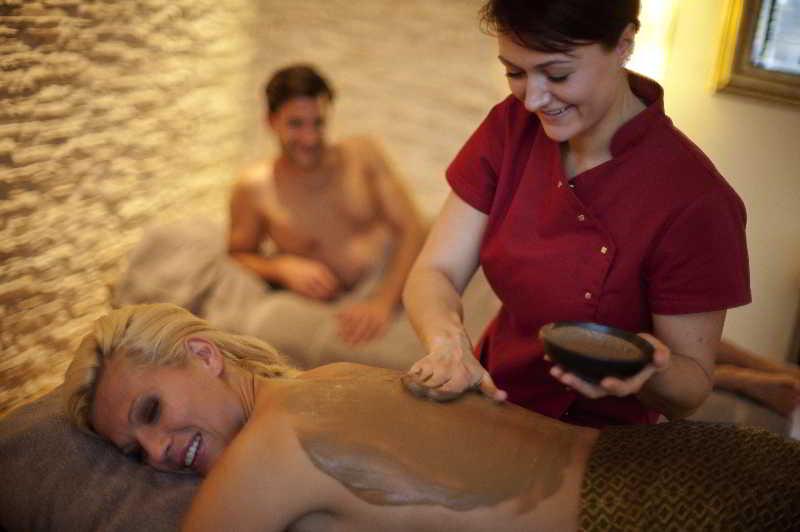 Wellness Hotel Tenedo - Thermalquellen Resort Bad Bad Zurzach Buitenkant foto
