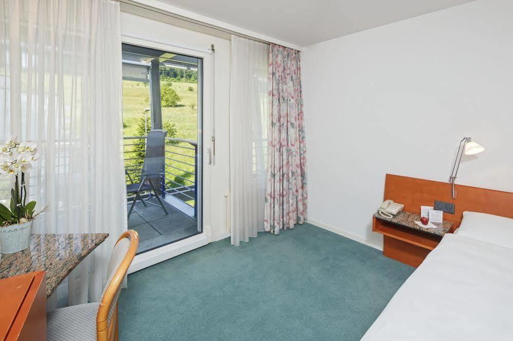 Wellness Hotel Tenedo - Thermalquellen Resort Bad Bad Zurzach Buitenkant foto