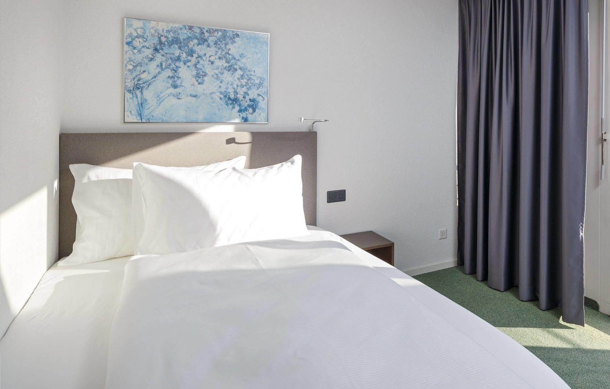 Wellness Hotel Tenedo - Thermalquellen Resort Bad Bad Zurzach Buitenkant foto