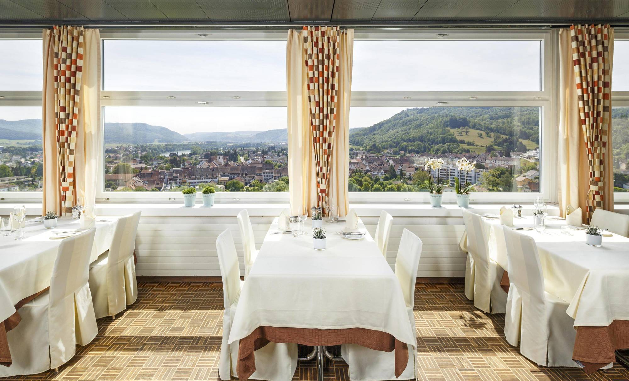 Wellness Hotel Tenedo - Thermalquellen Resort Bad Bad Zurzach Buitenkant foto