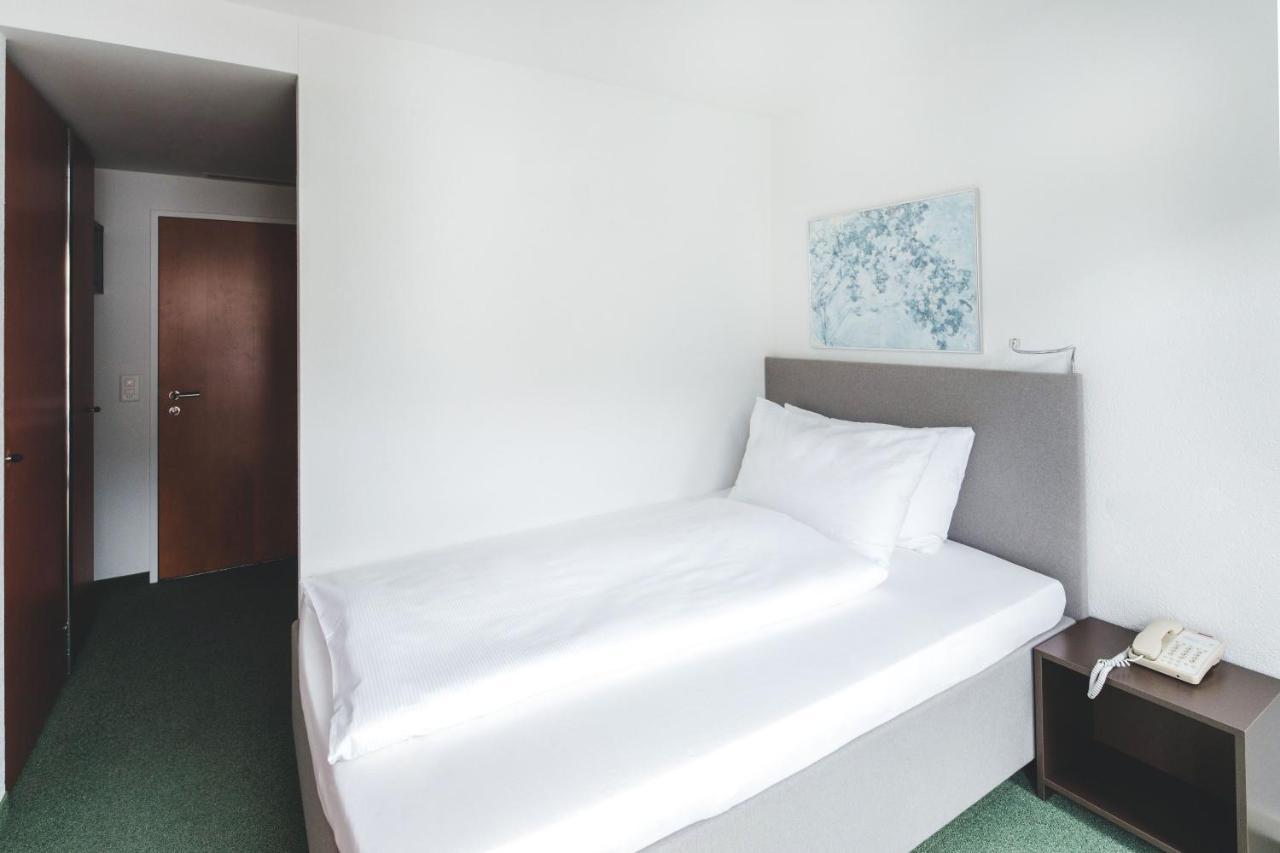 Wellness Hotel Tenedo - Thermalquellen Resort Bad Bad Zurzach Buitenkant foto